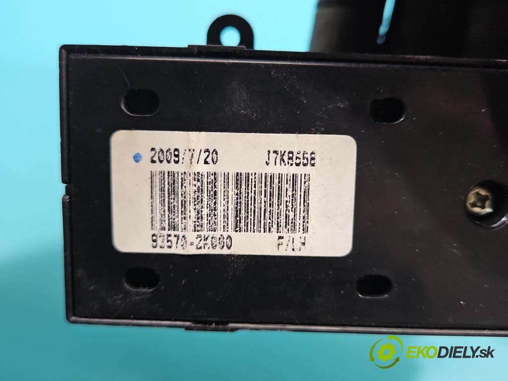 Kia Soul I 2008-2013 1.6 crdi 128 hp manual 94 kW 1582 cm3 5- Přepínač oken zpětných zrcátek 93570-2K000