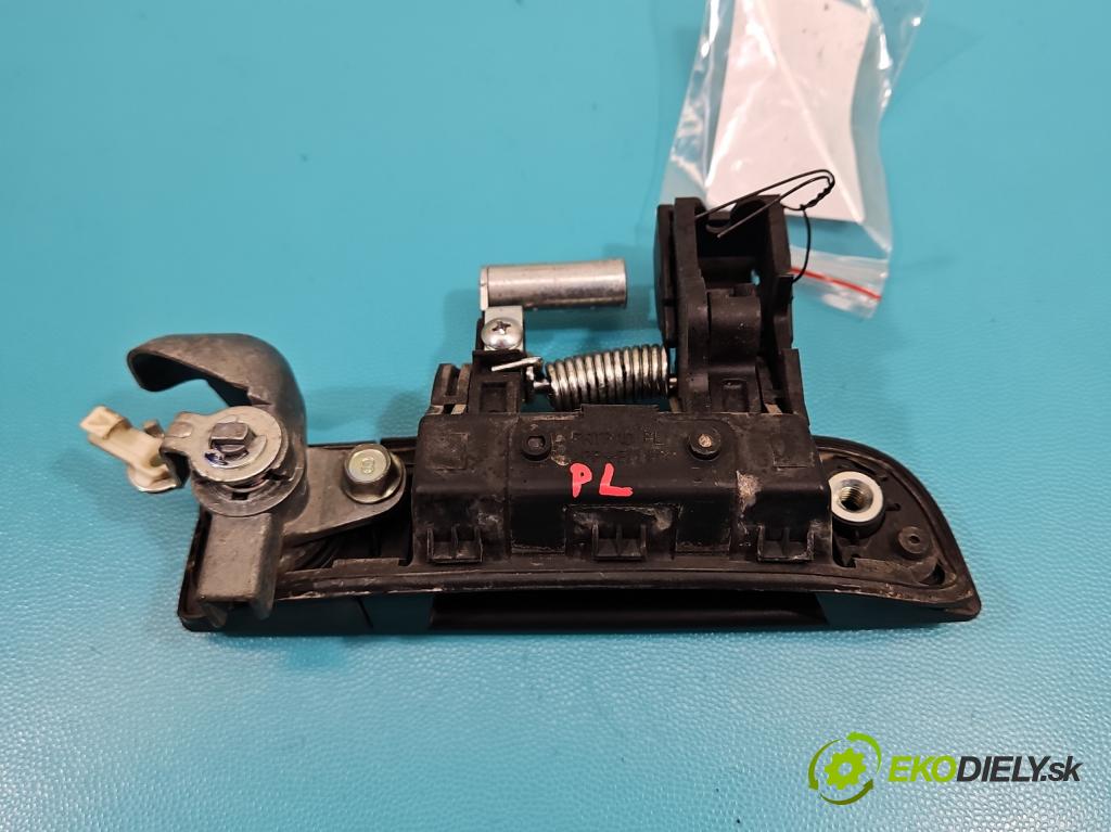 Kia Soul I 2008-2013 1.6 crdi 128 HP manual 94 kW 1582 cm3 5- rukoväť predné ľavé mimo:  (Vonkajšie predné ľavé)