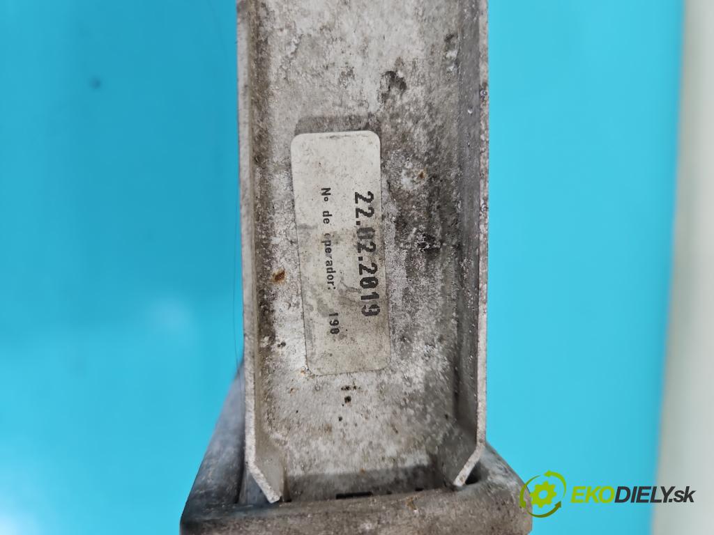 Volvo S60 I 2000-2010 2.0 T 179KM manual 132 kW 1984 cm3 4- Chladič vody DRM33065 (Chladiče vody)