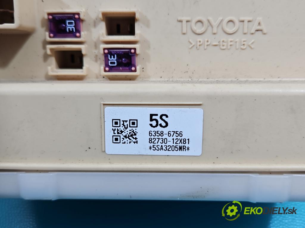 Toyota Auris II 2012-2018 1.6 16V 132 hp manual 97 kW 1598 cm3 5- skříňka pojistková 89221-02480 (Pojistkové skříňky)