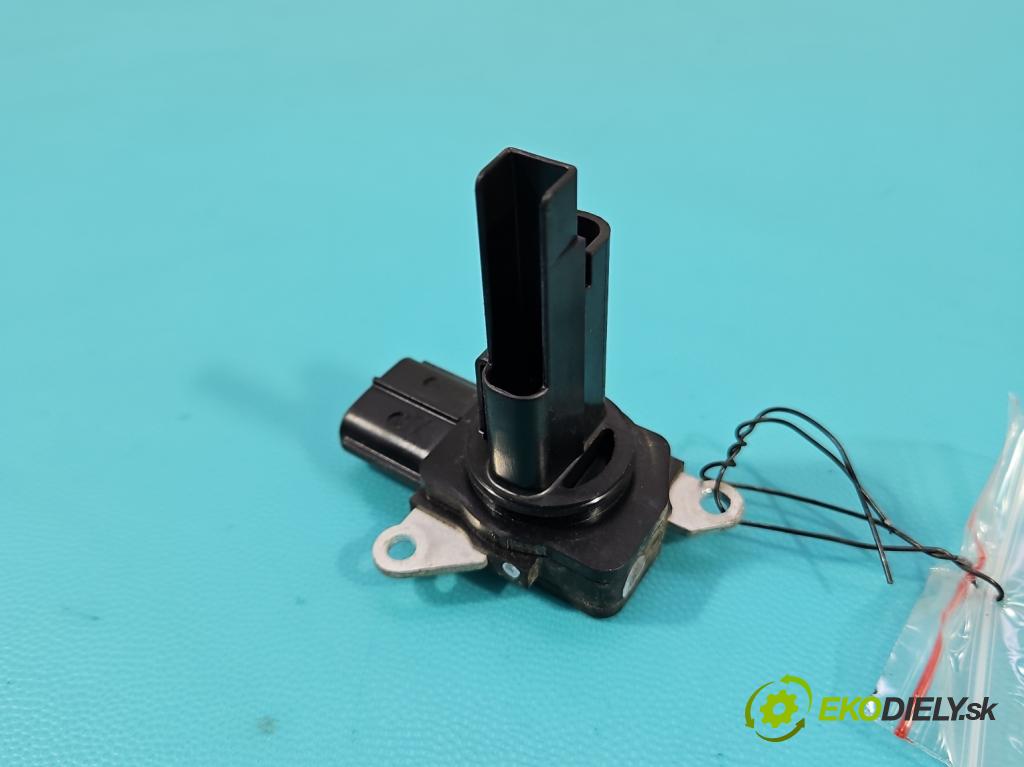 Toyota Auris II 2012-2018 1.6 16V 132  HP manual 97 kW 1598 cm3 5- průtokoměr: 22204-0V020 (Váha vzduchu)