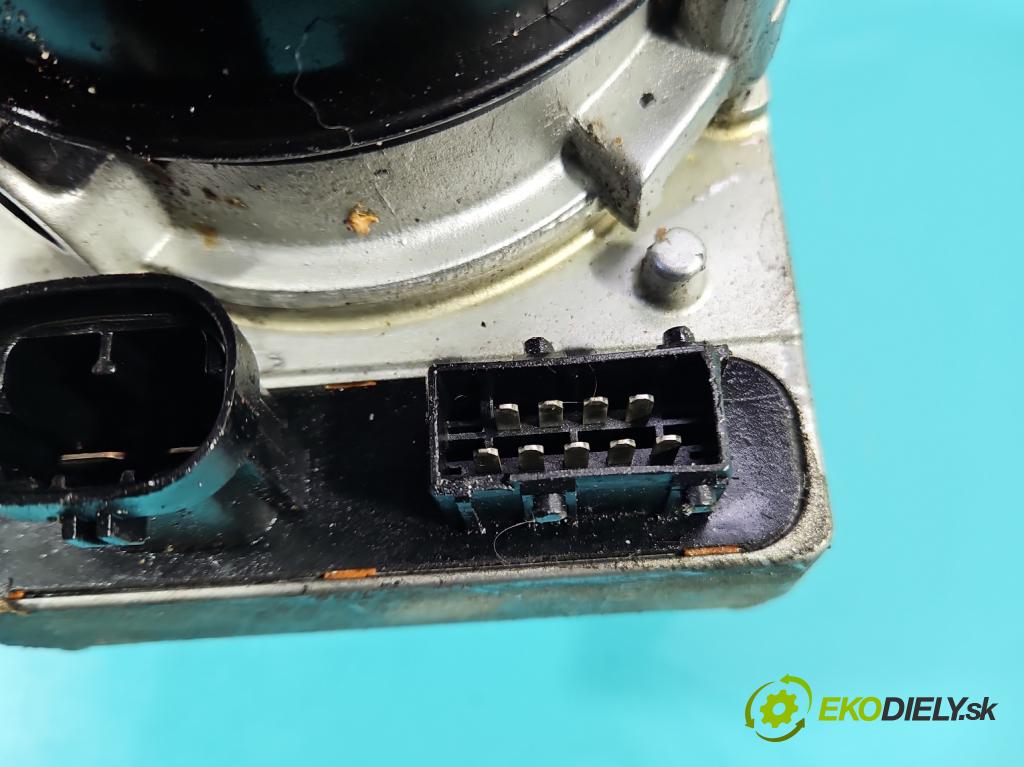 Peugeot 407 2.0 hdi 136 HP manual 100 kW 1997 cm3 5- čerpadlo posilovač  (Servočerpadlo, pumpa riadenia)