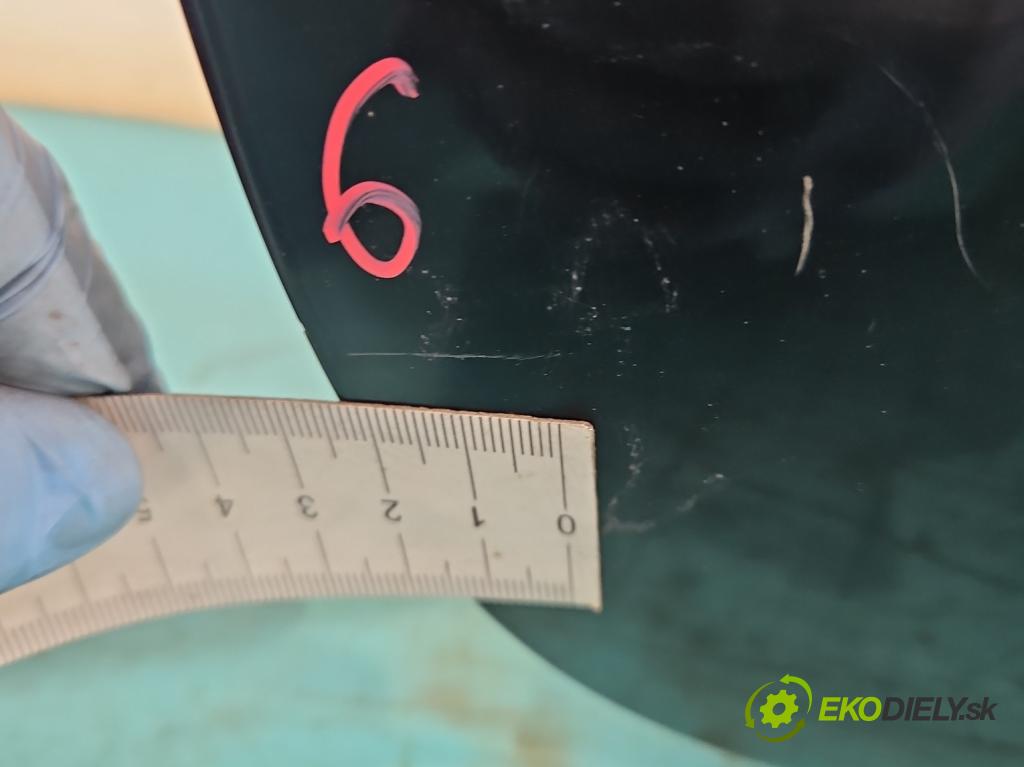 Suzuki Liana 1.3 16v 90 hp manual 66 kW 1328 cm3 5- zadní kufrové dveře  (Zadní kapoty)