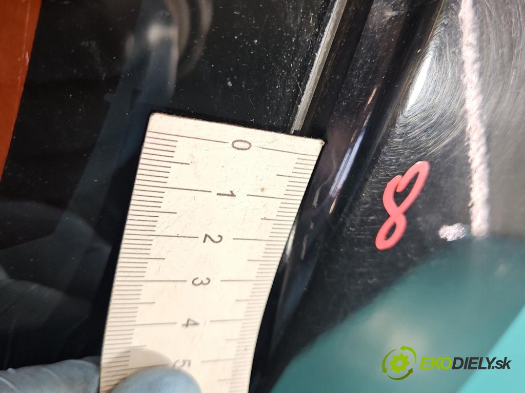 Suzuki Liana 1.3 16v 90 hp manual 66 kW 1328 cm3 5- zadní kufrové dveře  (Zadní kapoty)