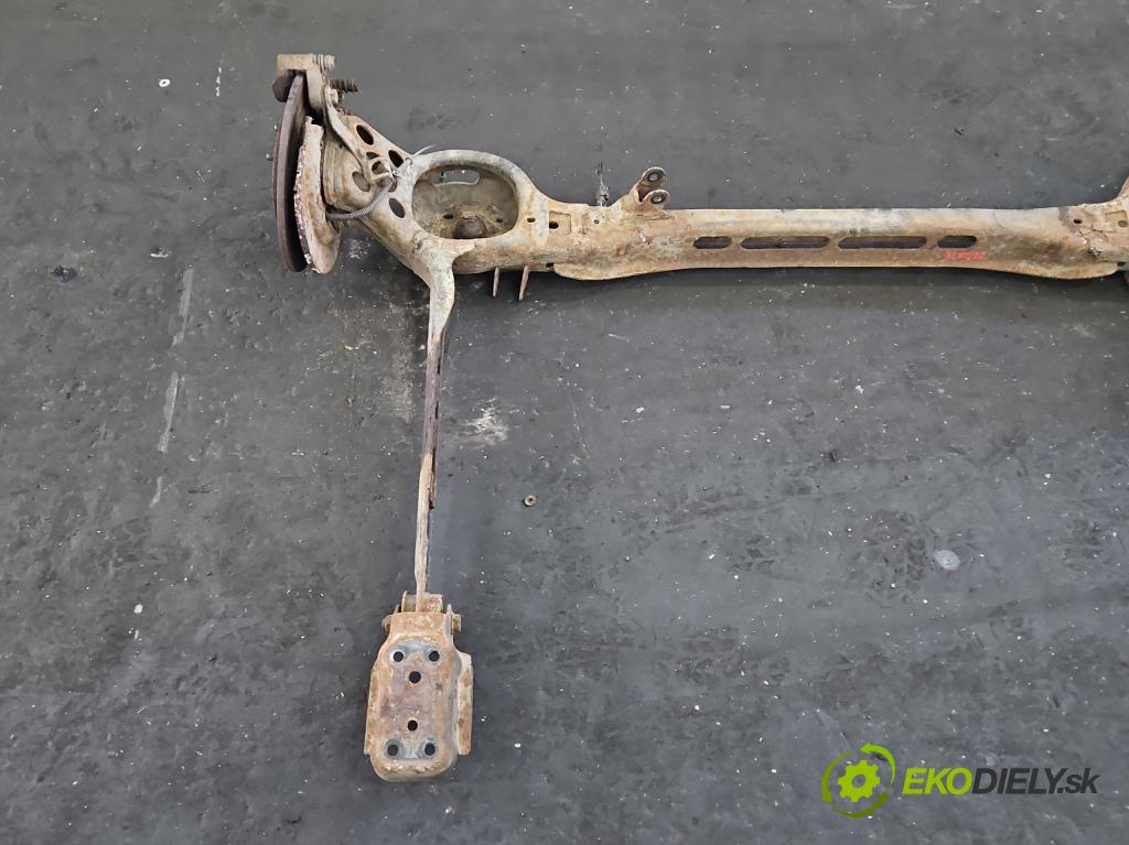 Chrysler Voyager V 2007-2016 3.8 V6 215KM automatic 158 kW 3778 cm3 5- zadní výztuha  (Výztuhy zadní)