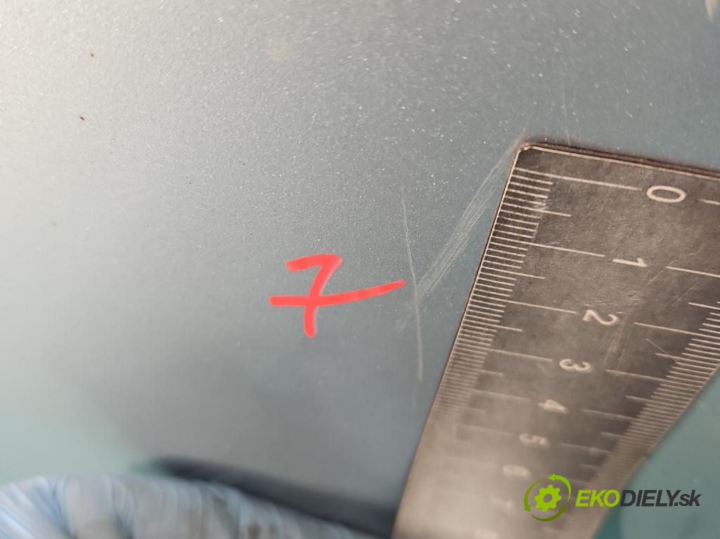 Vw Golf IV 1997-2003 1.6 16V 105 hp manual 77 kW 1598 cm3 5- zadní kufrové dveře  (Zadní kapoty)