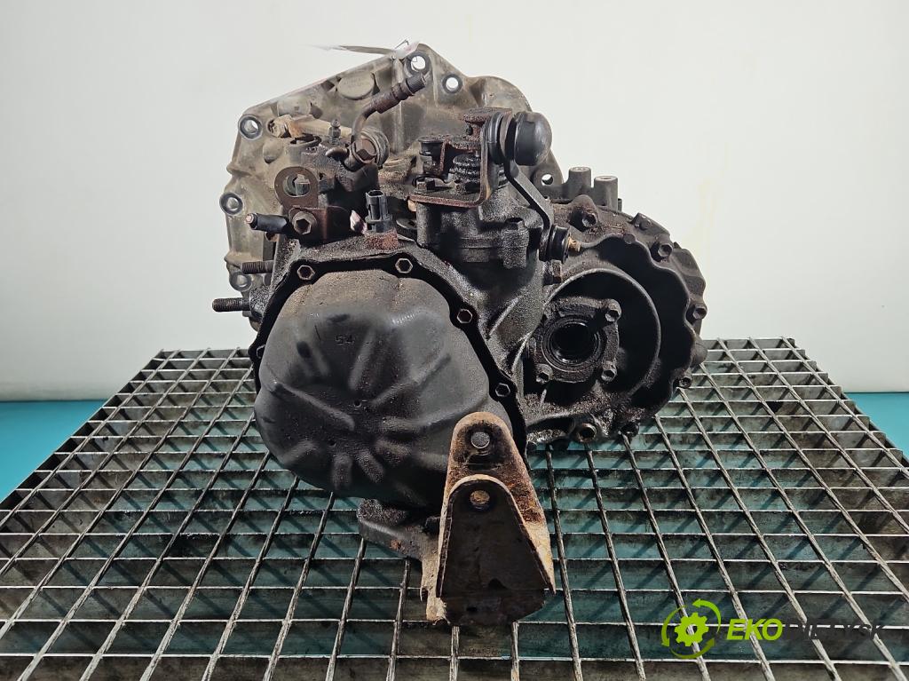 Suzuki Liana 1.3 16v 90 HP manual 66 kW 1328 cm3 5- prevodovka stupeň,rýchlosť manual 69G4