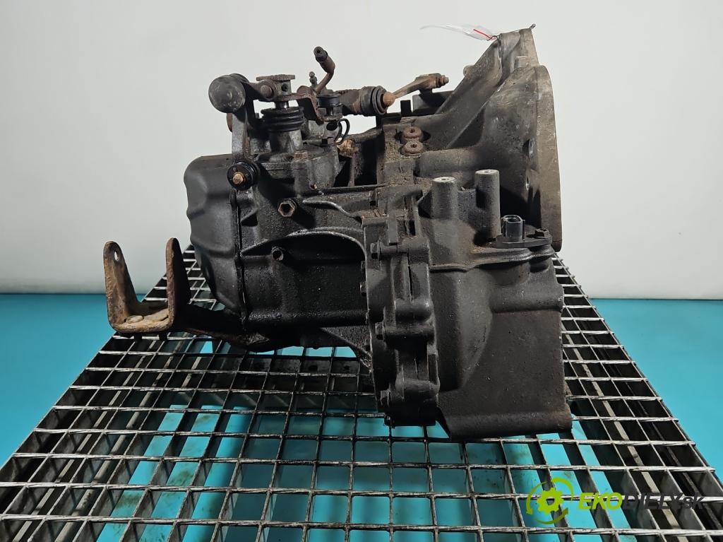 Suzuki Liana 1.3 16v 90 HP manual 66 kW 1328 cm3 5- prevodovka stupeň,rýchlosť manual 69G4
