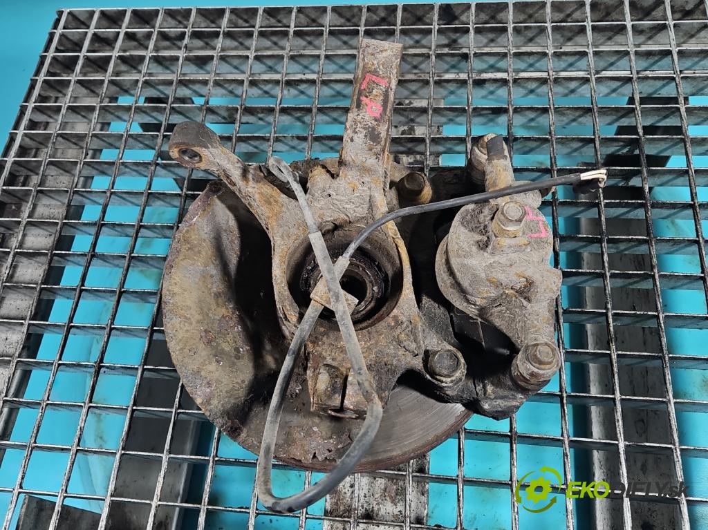 Suzuki Liana 1.3 16v 90 HP manual 66 kW 1328 cm3 5- náboj ľavé  (Náboj)