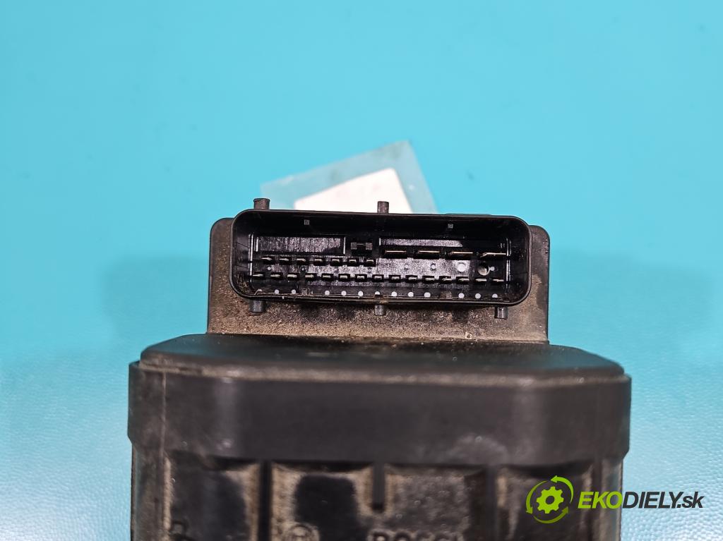 Audi A4 B5 1994-2001 1.8 20V 125 HP manual 92 kW 1781 cm3 4- čerpadlo abs 0265216411 (Pumpa ABS)