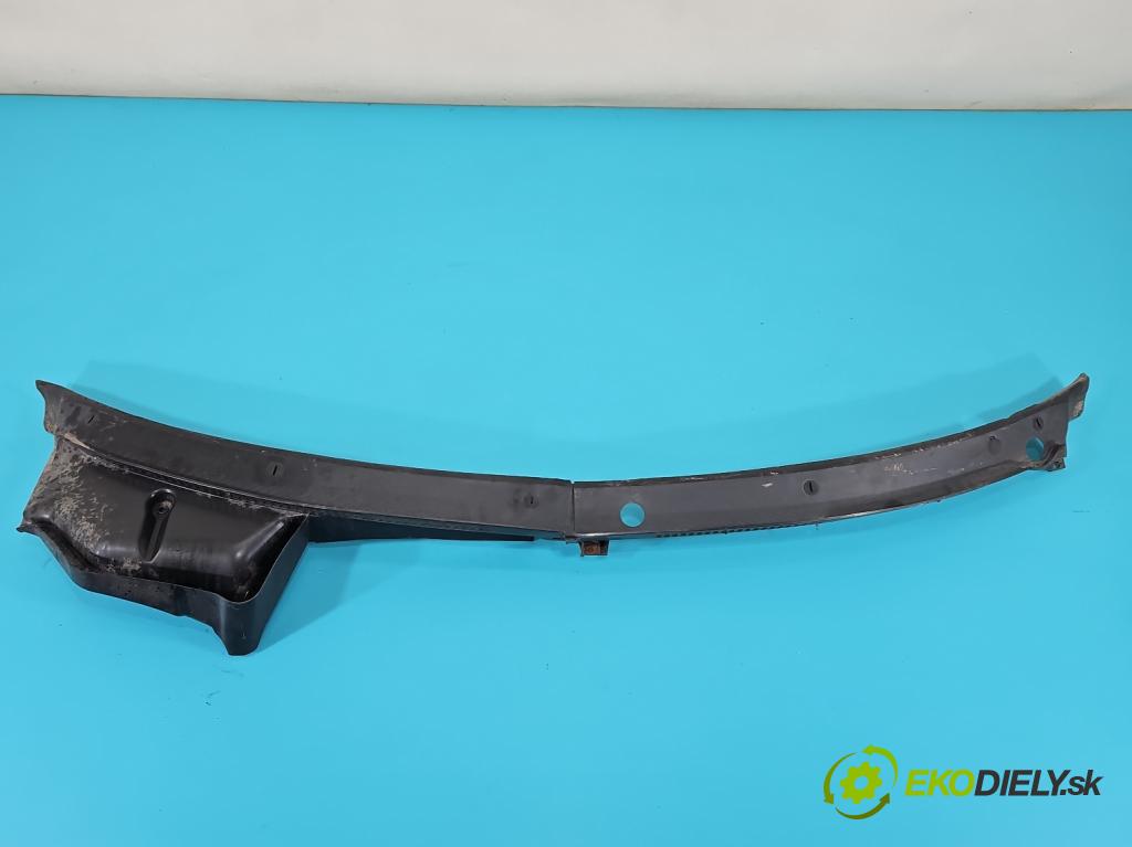 Audi A4 B5 1994-2001 1.8 20V 125 HP manual 92 kW 1781 cm3 4- torpédo 8D1819403A (Torpédo)