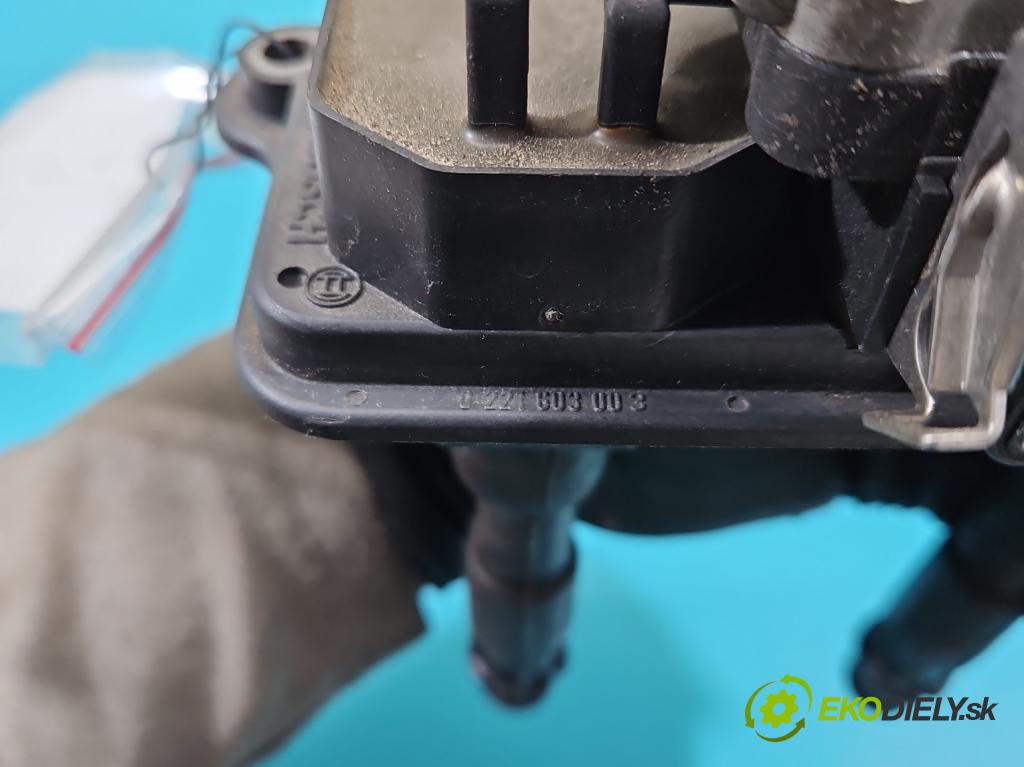 Audi A4 B5 1994-2001 1.8 20V 125 HP manual 92 kW 1781 cm3 4- cievka zapaľovacia  (Zapaľovacia cievka)