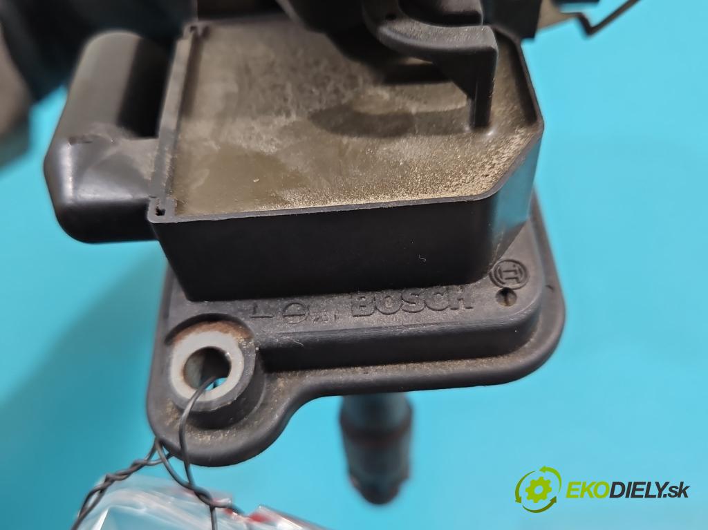 Audi A4 B5 1994-2001 1.8 20V 125 HP manual 92 kW 1781 cm3 4- cievka zapaľovacia  (Zapaľovacia cievka)