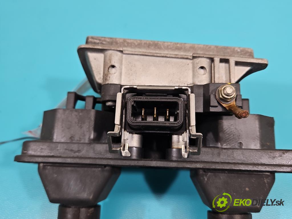 Audi A4 B5 1994-2001 1.8 20V 125 HP manual 92 kW 1781 cm3 4- cievka zapaľovacia  (Zapaľovacia cievka)