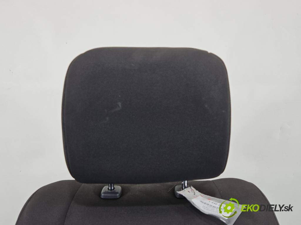 Kia Soul I 2008-2013 1.6 crdi 128 HP manual 94 kW 1582 cm3 5- Sedačka ľavý  (Sedačka, sedadlo)