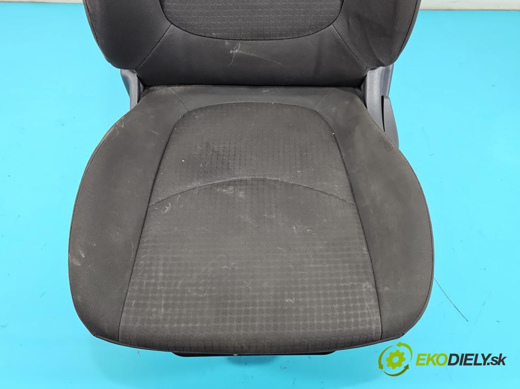 Kia Soul I 2008-2013 1.6 crdi 128 HP manual 94 kW 1582 cm3 5- Sedačka ľavý  (Sedačka, sedadlo)