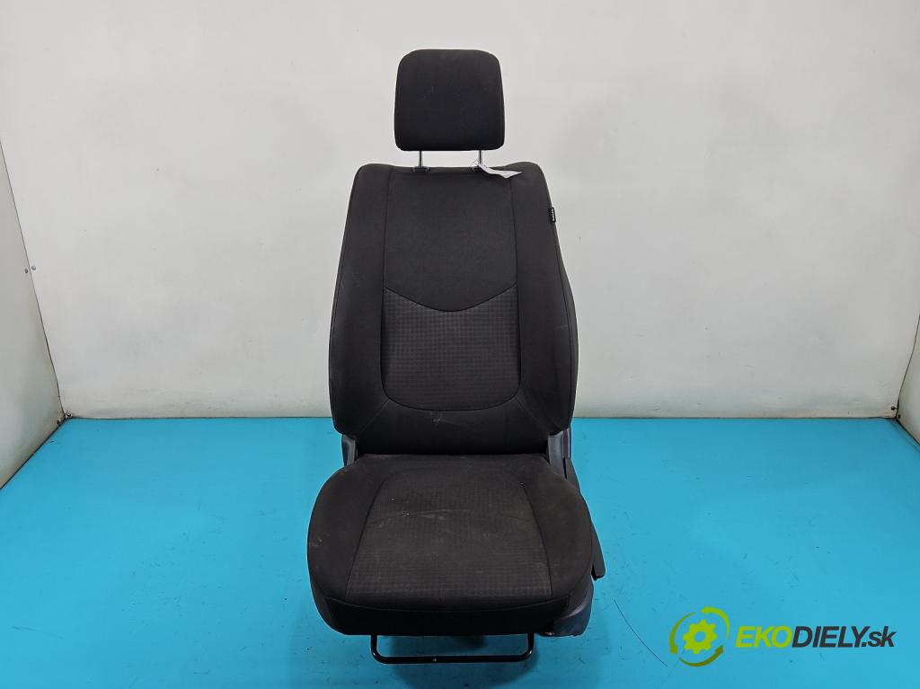 Kia Soul I 2008-2013 1.6 crdi 128 HP manual 94 kW 1582 cm3 5- Sedačka ľavý  (Sedačka, sedadlo)