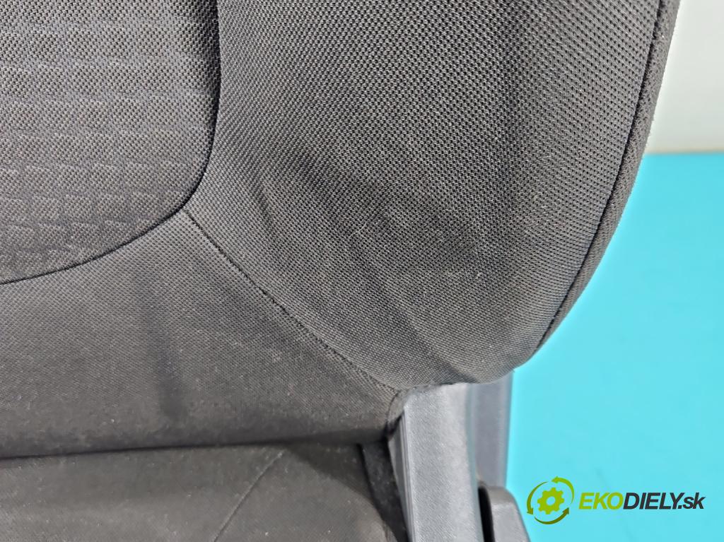 Kia Soul I 2008-2013 1.6 crdi 128 HP manual 94 kW 1582 cm3 5- Sedačka ľavý  (Sedačka, sedadlo)