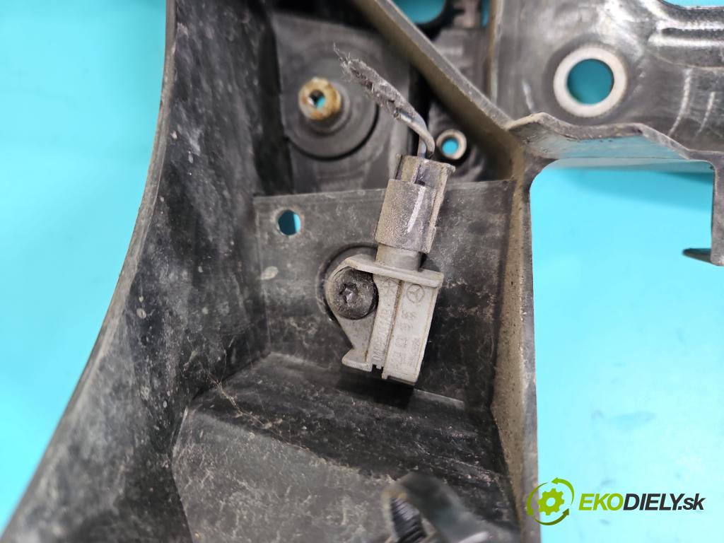 Chrysler Voyager V 2007-2016 3.8 V6 215KM automatic 158 kW 3778 cm3 5- stěna přední  (Výztuhy přední)