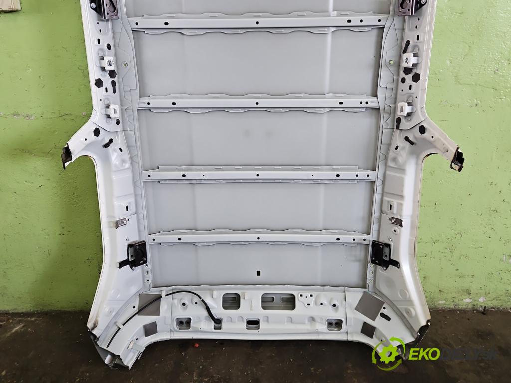 Toyota Auris II 2012-2018 1.6 16V 132 hp manual 97 kW 1598 cm3 5- Strecha:
