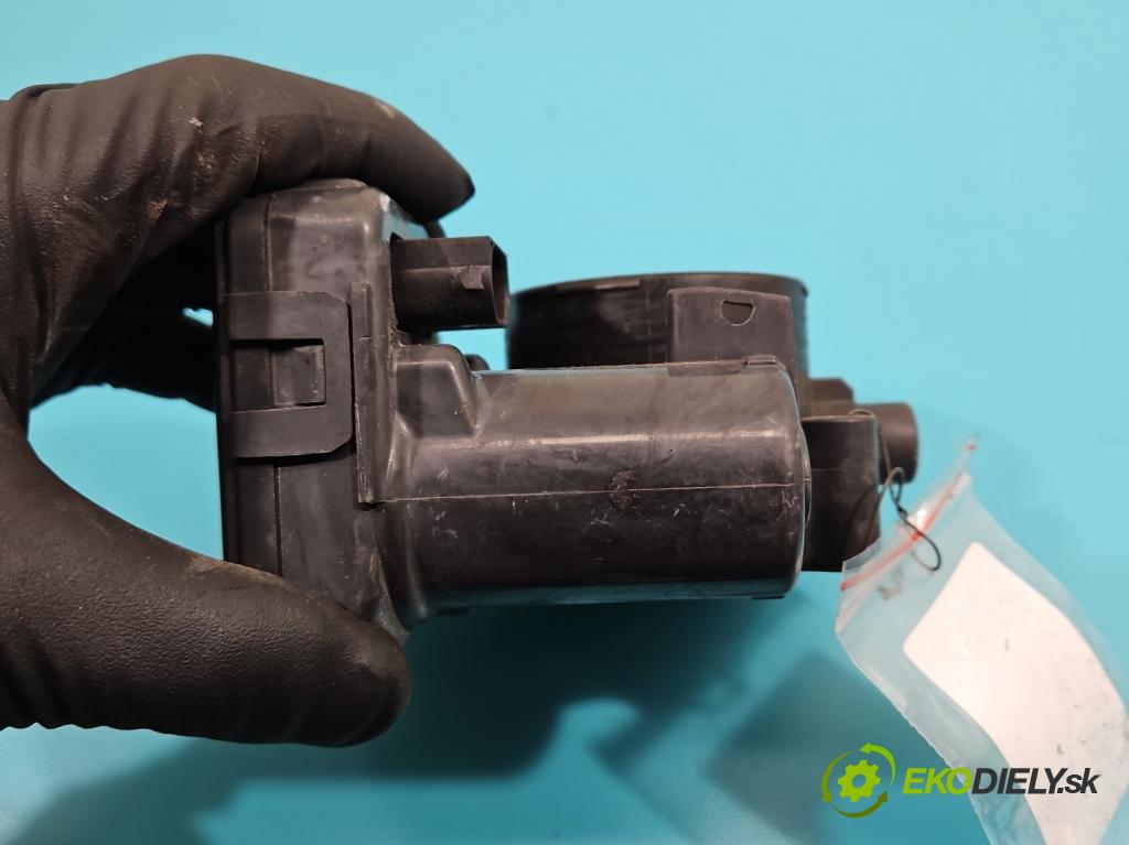 Chrysler Voyager V 2007-2016 3.8 V6 215KM automatic 158 kW 3778 cm3 5- klapka 04593858AA (Škrtiaca klapka)