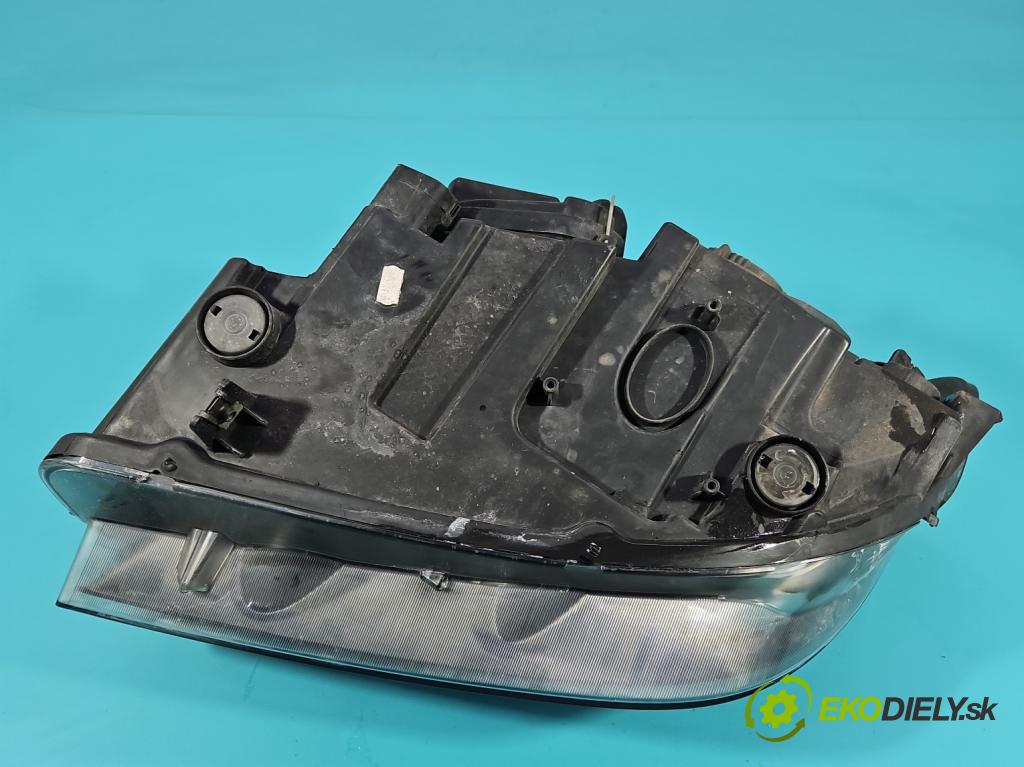 Bmw X1 E84 2009-2015 2.0d 143 HP manual 105 kW 1995 cm3 5- Reflektor: pravý 2990002 (Svetlo predné pravé)