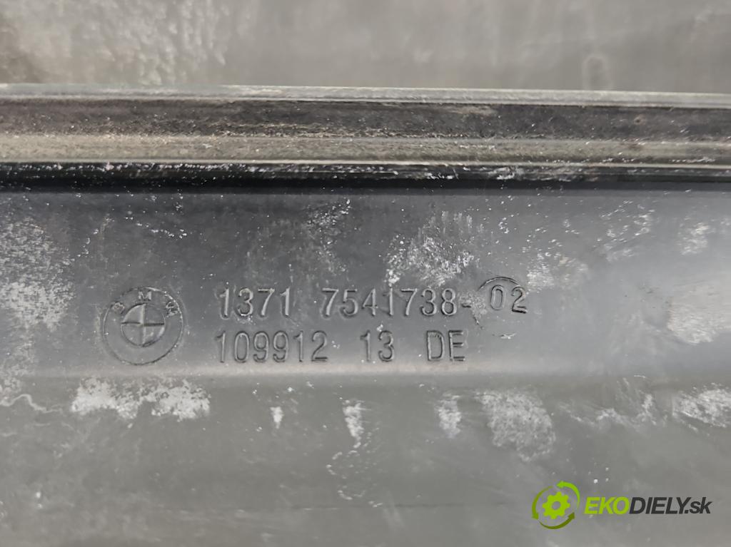 Bmw X1 E84 2009-2015 2.0d 143 HP manual 105 kW 1995 cm3 5- Vstup: vzduchu 7541738