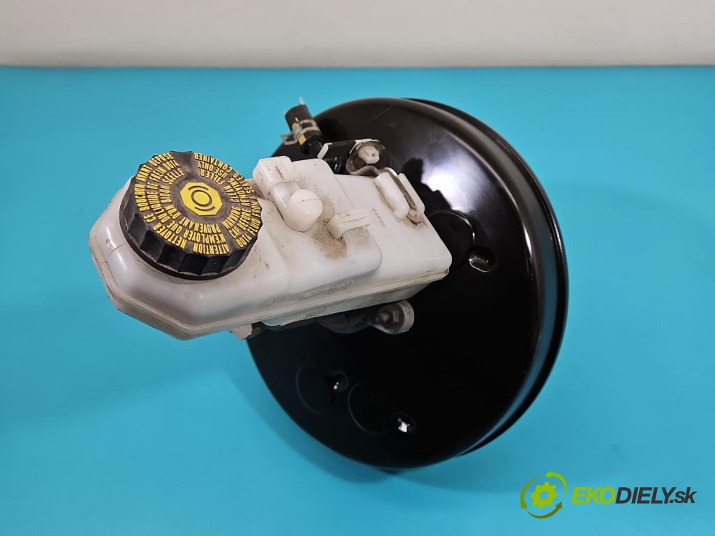 Toyota Auris II 2012-2018 1.6 16V 132  HP manual 97 kW 1598 cm3 5- servo brzdové 0204827881