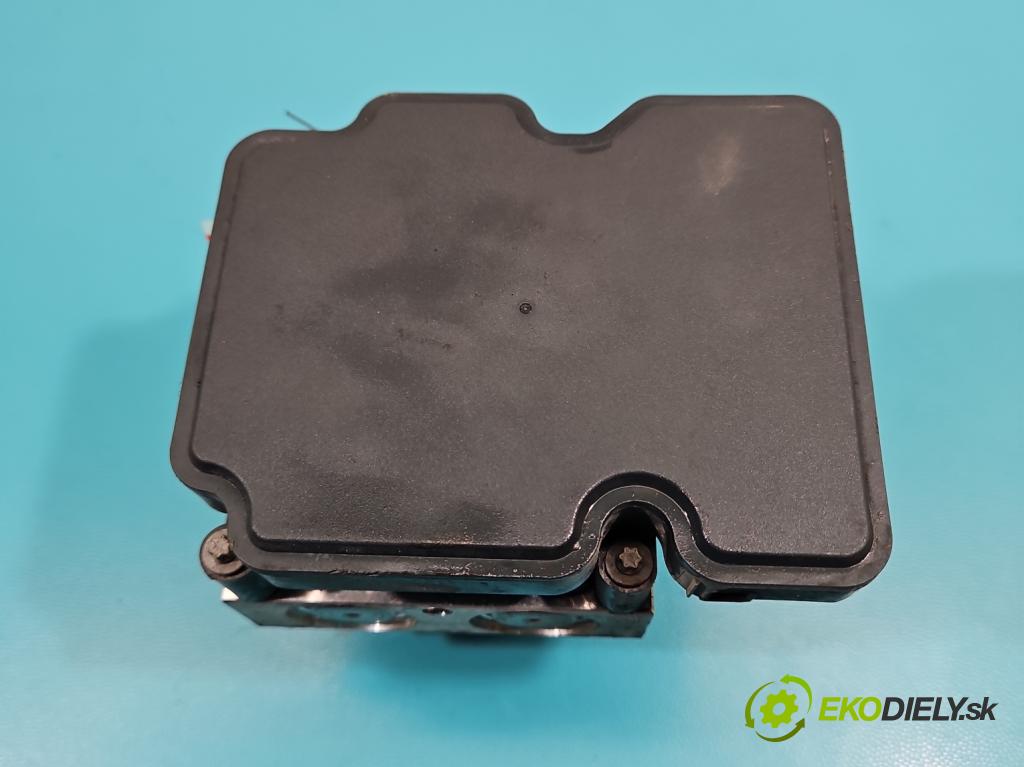 Toyota Auris II 2012-2018 1.6 16V 132  HP manual 97 kW 1598 cm3 5- čerpadlo abs 44540-02520 (Pumpa ABS)