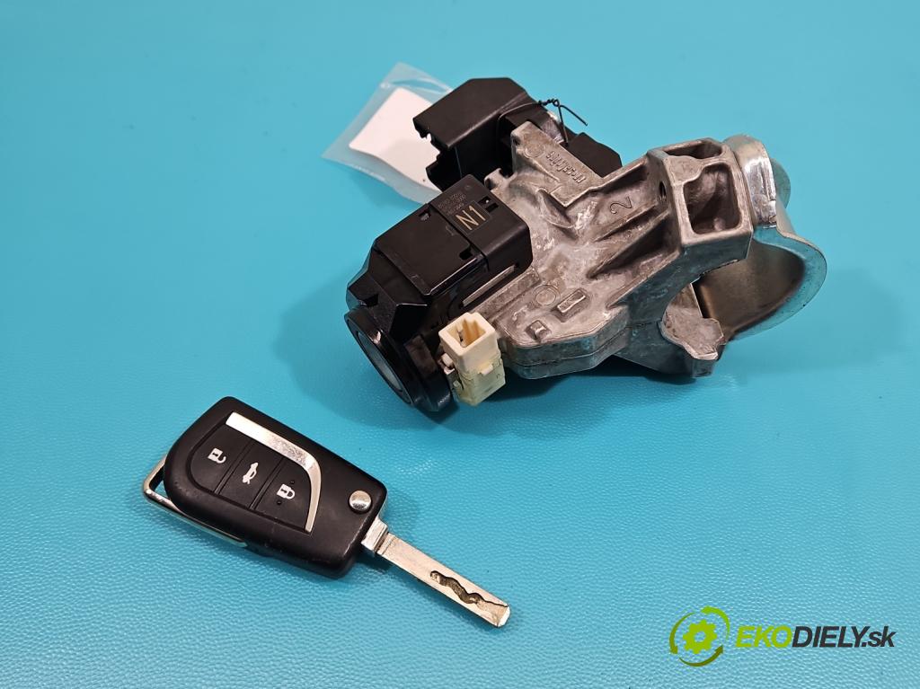 Toyota Auris II 2012-2018 1.6 16V 132  HP manual 97 kW 1598 cm3 5- Spínačka 45020-0206 (Spínacia skrinka)