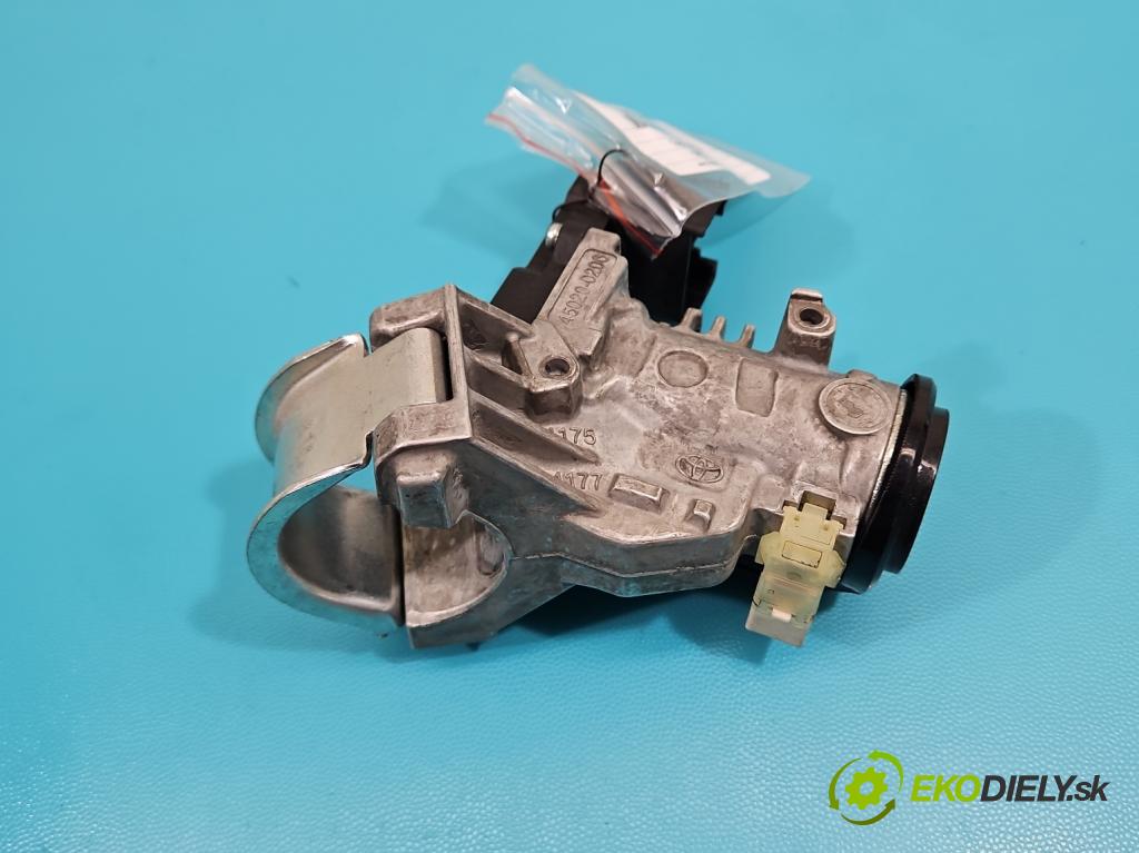 Toyota Auris II 2012-2018 1.6 16V 132  HP manual 97 kW 1598 cm3 5- Spínačka 45020-0206 (Spínacia skrinka)