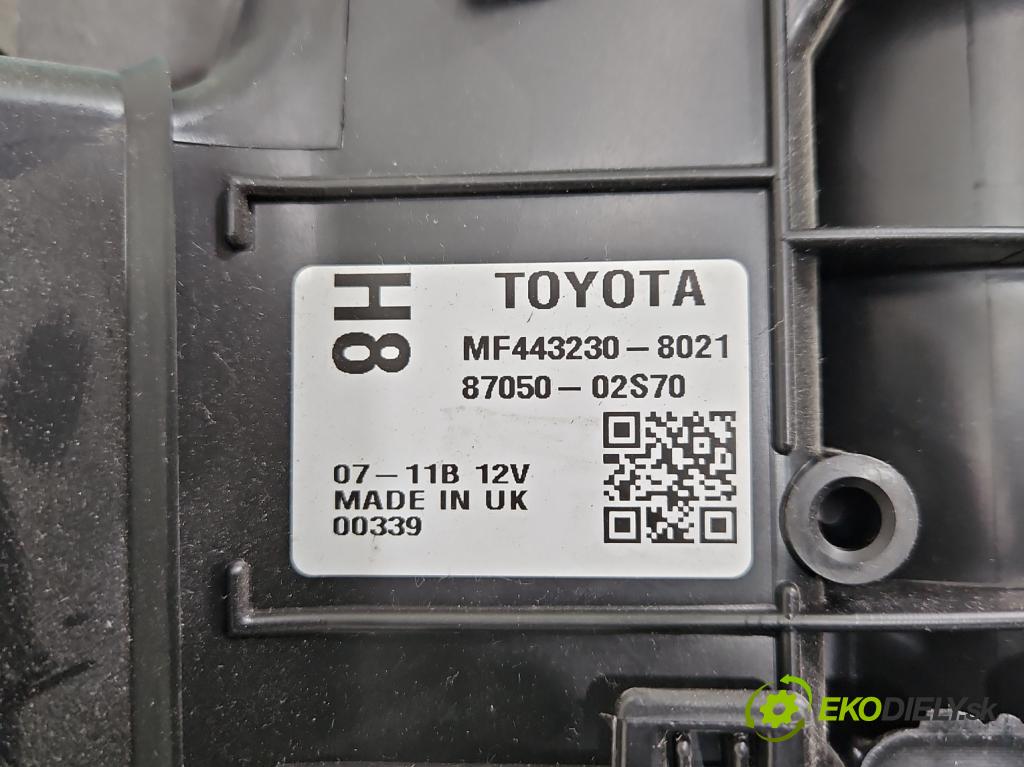 Toyota Auris II 2012-2018 1.6 16V 132 hp manual 97 kW 1598 cm3 5- radiátor 443230-8021 (Radiátory topení)