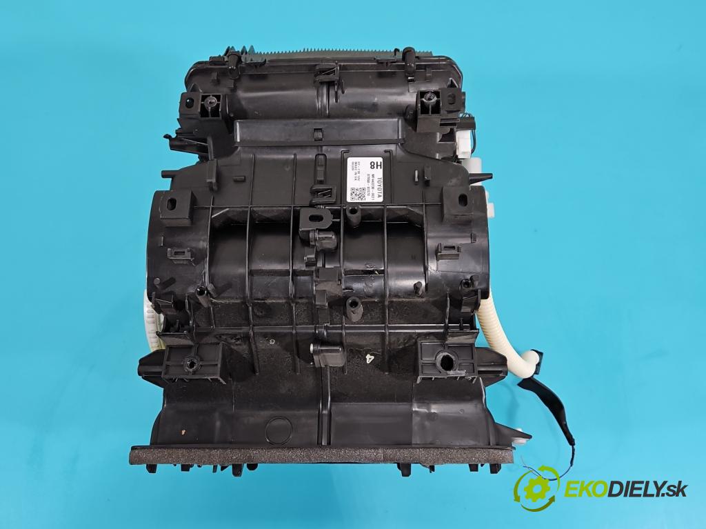 Toyota Auris II 2012-2018 1.6 16V 132 hp manual 97 kW 1598 cm3 5- radiátor 443230-8021 (Radiátory topení)