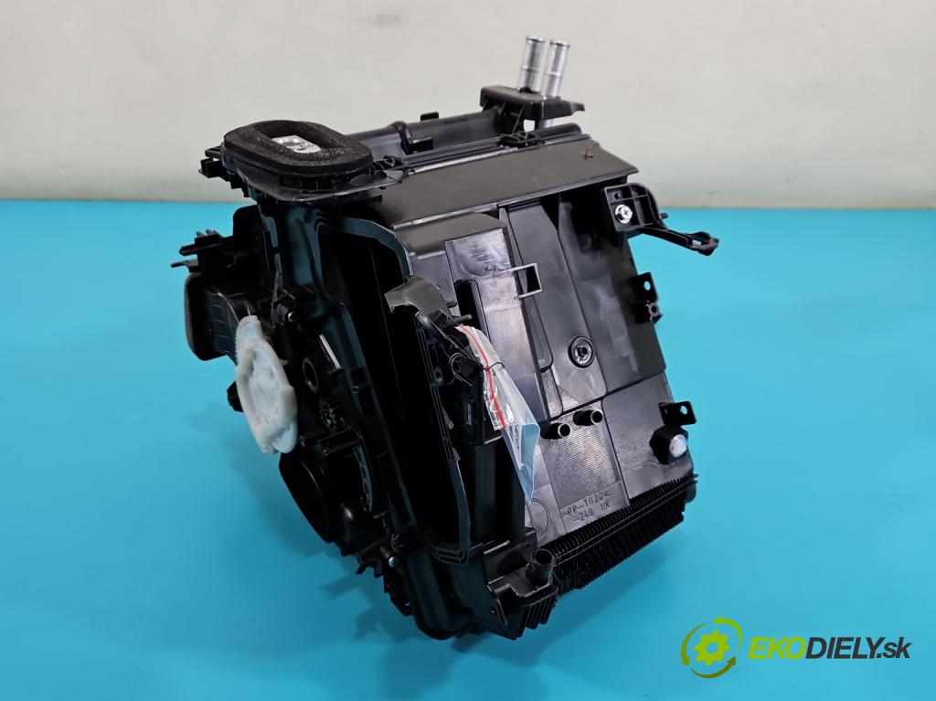 Toyota Auris II 2012-2018 1.6 16V 132 hp manual 97 kW 1598 cm3 5- radiátor 443230-8021 (Radiátory topení)