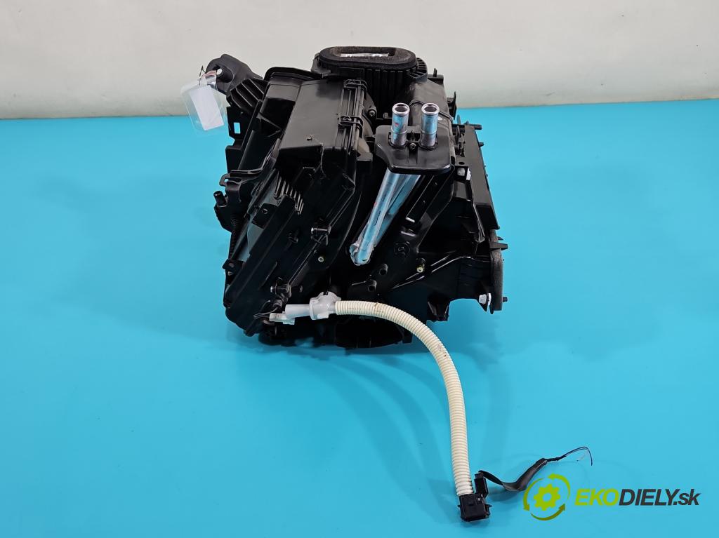 Toyota Auris II 2012-2018 1.6 16V 132 hp manual 97 kW 1598 cm3 5- radiátor 443230-8021 (Radiátory topení)