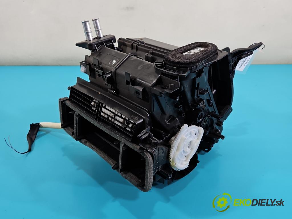 Toyota Auris II 2012-2018 1.6 16V 132 hp manual 97 kW 1598 cm3 5- radiátor 443230-8021 (Radiátory topení)