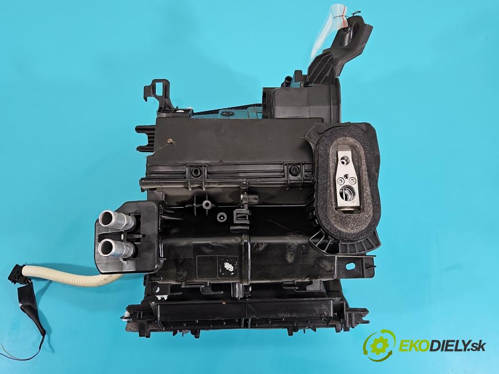 Toyota Auris II 2012-2018 1.6 16V 132 hp manual 97 kW 1598 cm3 5- radiátor 443230-8021 (Radiátory topení)