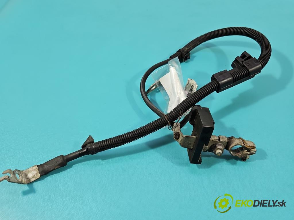 Toyota Auris II 2012-2018 1.6 16V 132  HP manual 97 kW 1598 cm3 5- kontakt mínus: 28850-21020