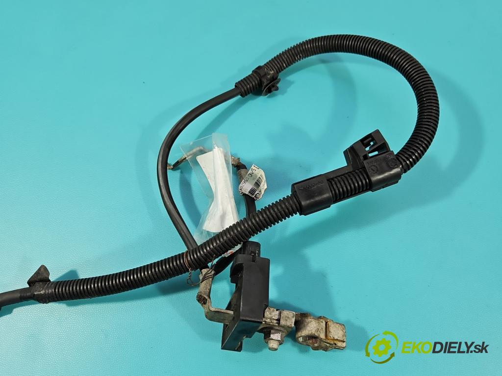 Toyota Auris II 2012-2018 1.6 16V 132  HP manual 97 kW 1598 cm3 5- kontakt mínus: 28850-21020