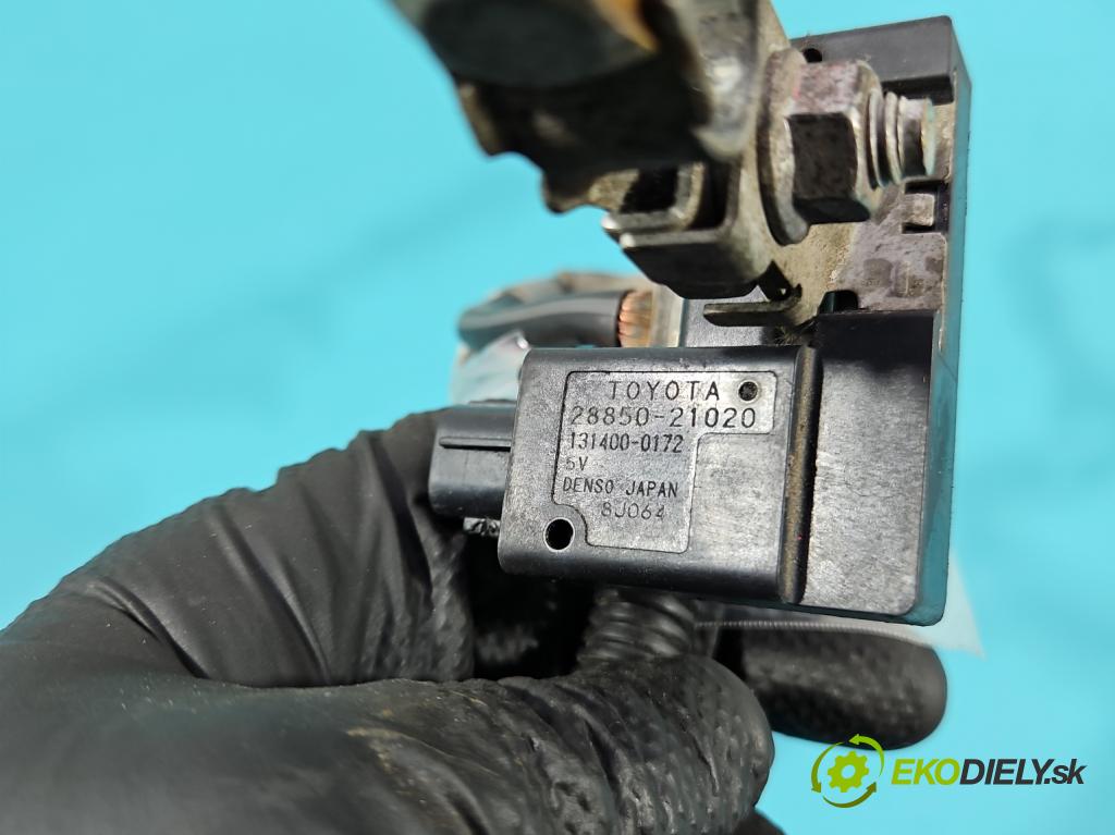 Toyota Auris II 2012-2018 1.6 16V 132  HP manual 97 kW 1598 cm3 5- kontakt mínus: 28850-21020