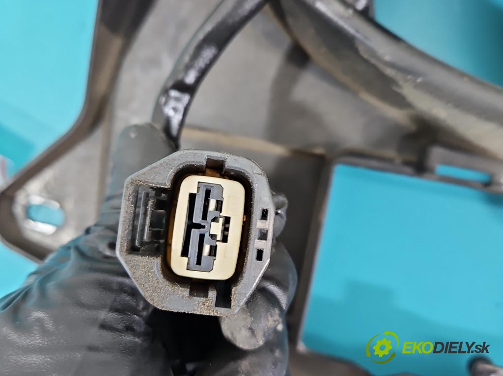 Opel Antara 2006-2015 2.2 cdti 184hp automatic 135 kW 2231 cm3 5- Ventilátor chladiča F00S310231