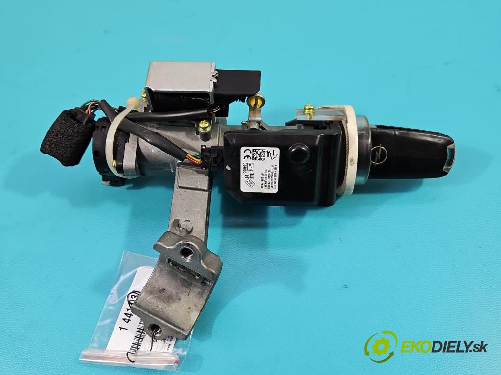 Opel Antara 2006-2015 2.2 cdti 184hp automatic 135 kW 2231 cm3 5- Spínačka  (Spínacia skrinka)