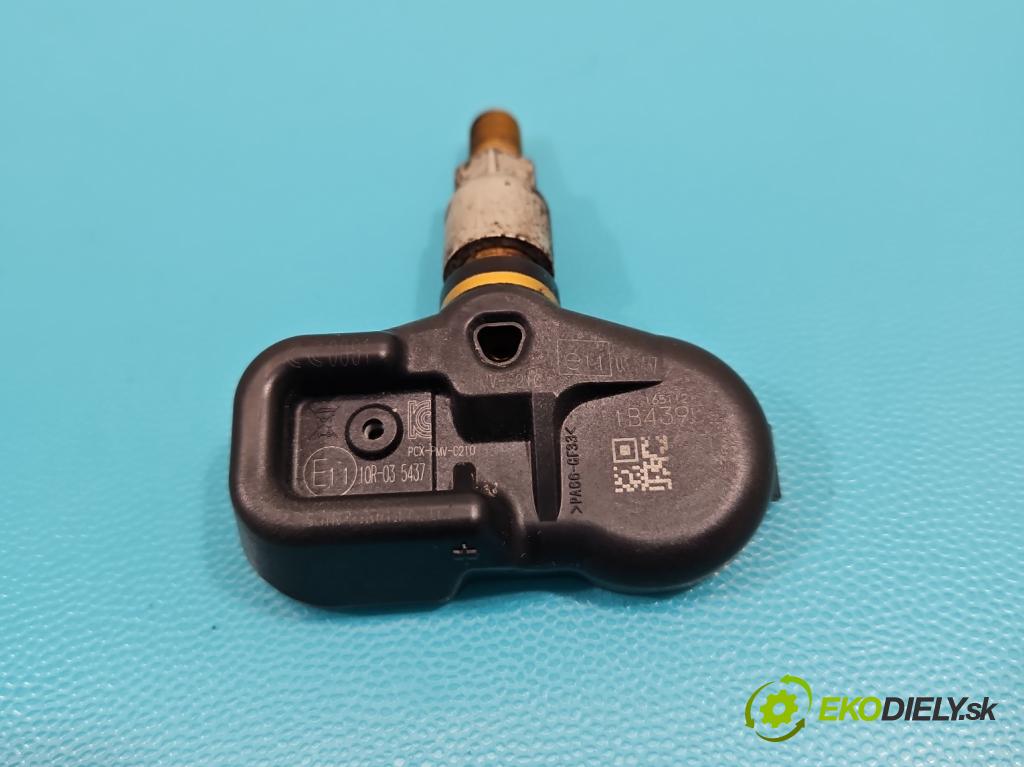 Toyota Auris II 2012-2018 1.6 16V 132 hp manual 97 kW 1598 cm3 5- snímač tlaku pneumatika 10R-035437 (Snímače tlaku v pneumatikách)