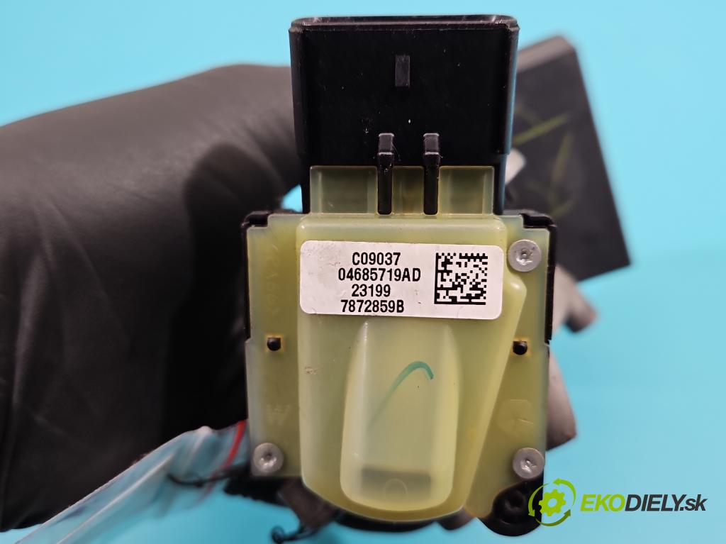 Dodge Caliber 1.8 16V 150 HP manual 110 kW 1798 cm3 5- Spínačka 04685719AD (Spínacia skrinka)