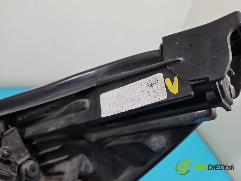 Kia Rio IV 2016-2023 1.4 crdi 90 HP manual 66 kW 1396 cm3 5- Reflektor: pravý (Svetlo predné pravé)