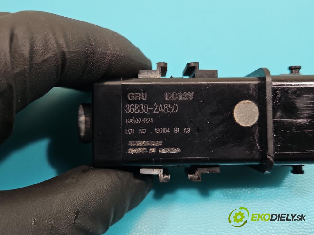 Kia Rio IV 2016-2023 1.4 crdi 90 HP manual 66 kW 1396 cm3 5- Relé: svíčky: zařicích: 36830-2A850 (Relé)