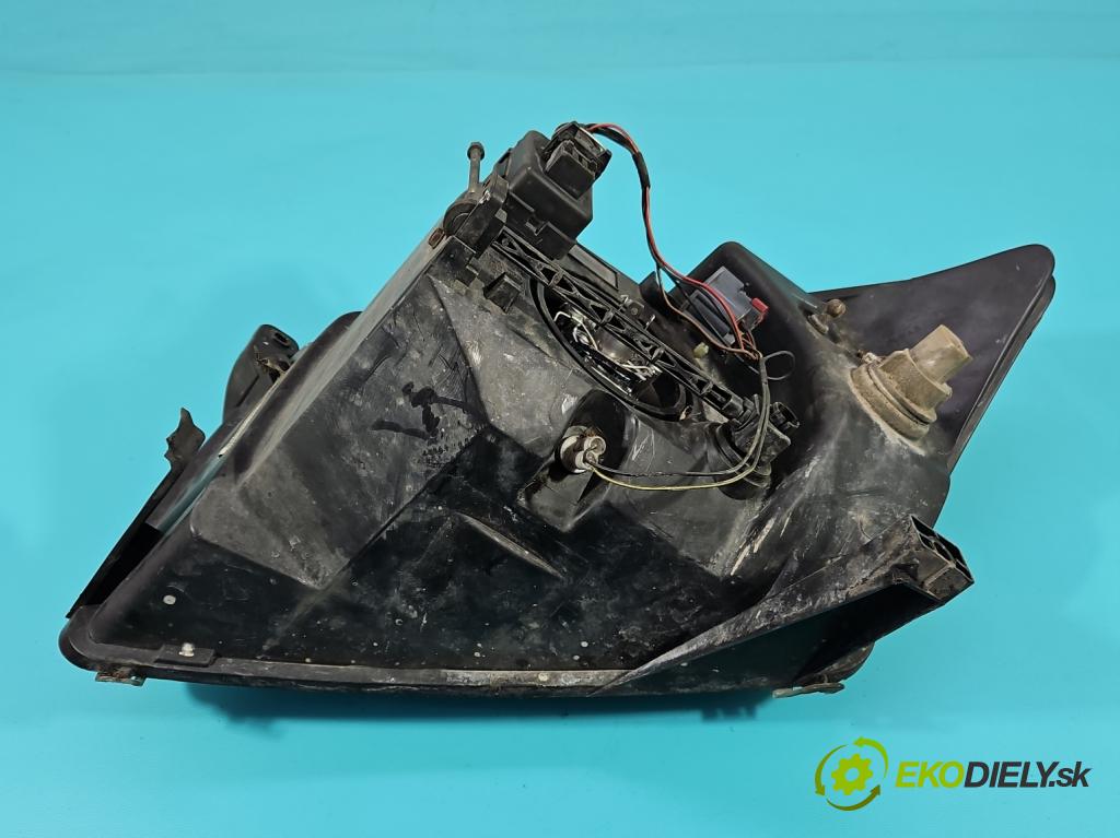 Dodge Caliber 1.8 16V 150 HP manual 110 kW 1798 cm3 5- Reflektor: pravý  (Svetlo predné pravé)