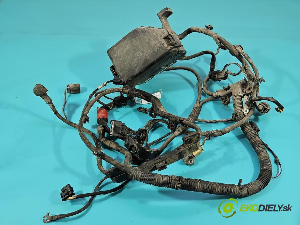 Kia Soul I 2008-2013 1.6 crdi 128 hp manual 94 kW 1582 cm3 5- skříňka pojistková 91950-2K340 (Pojistkové skříňky)