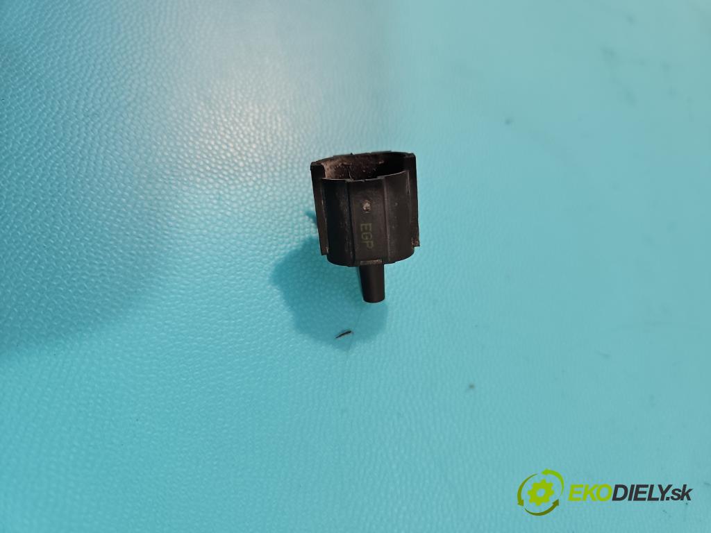 Kia Soul I 2008-2013 1.6 crdi 128 hp manual 94 kW 1582 cm3 5- snímač teploty externí: