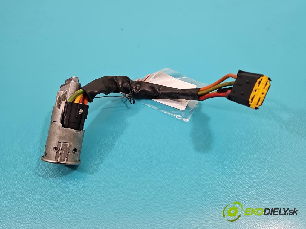 Renault Clio II 1998-2012 1,2.0 16V 75 HP manual 55 kW 1149 cm3 5- Spínačka  (Spínacia skrinka)